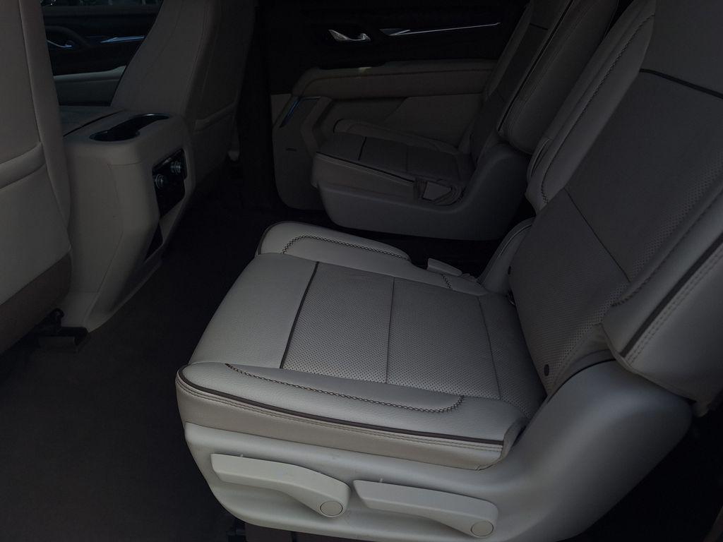 used 2021 GMC Yukon XL car, priced at $49,988