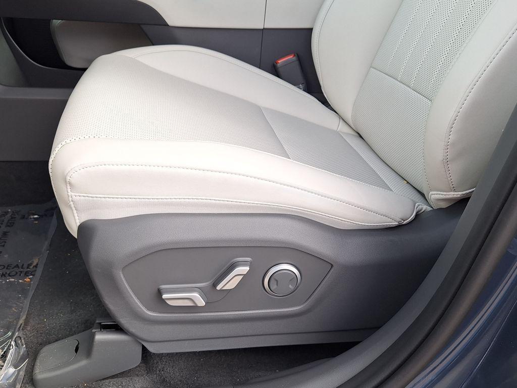 new 2025 Hyundai Santa Fe car, priced at $37,165