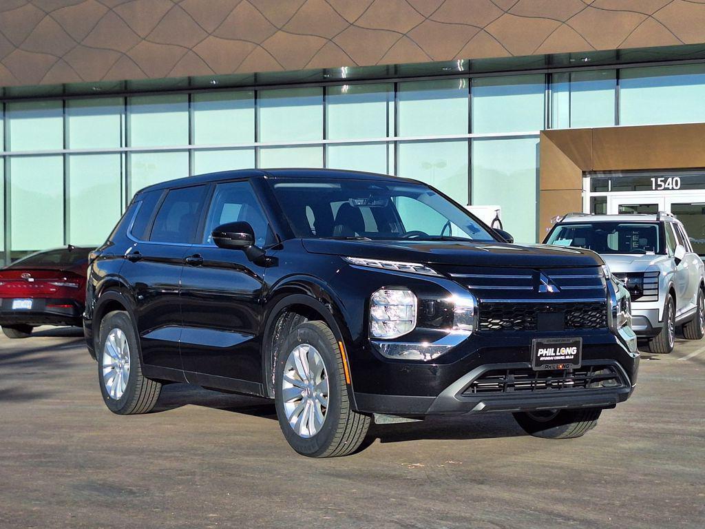 used 2025 Mitsubishi Outlander car, priced at $26,488