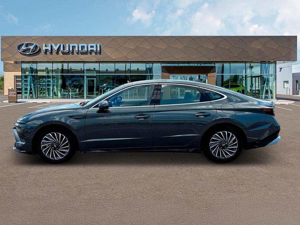 new 2025 Hyundai Sonata Hybrid car, priced at $36,920