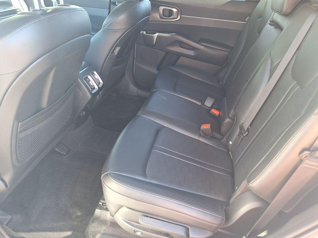 used 2024 Kia Sorento car, priced at $25,988