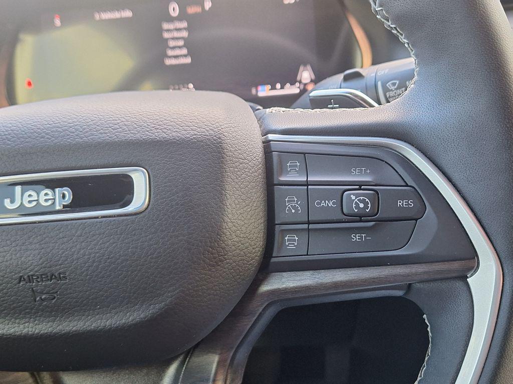 used 2024 Jeep Grand Cherokee car, priced at $34,988