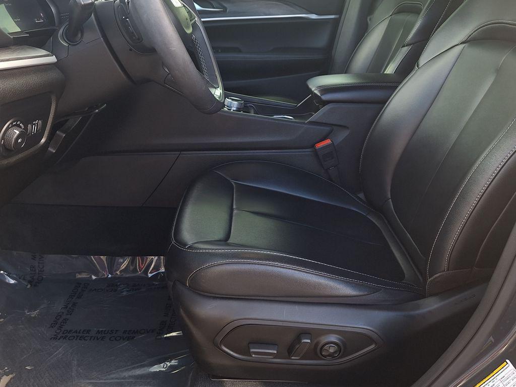 used 2024 Jeep Grand Cherokee car, priced at $34,988