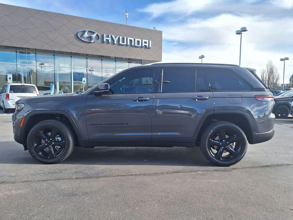 used 2024 Jeep Grand Cherokee car, priced at $34,988