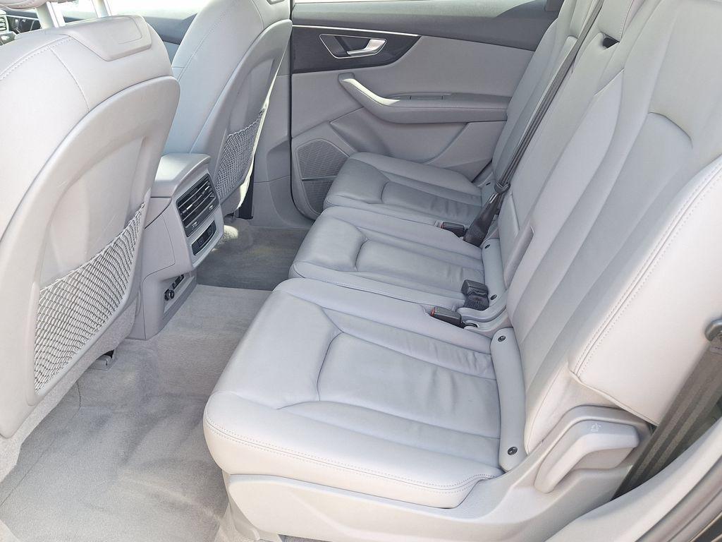 used 2024 Audi Q7 car, priced at $38,988