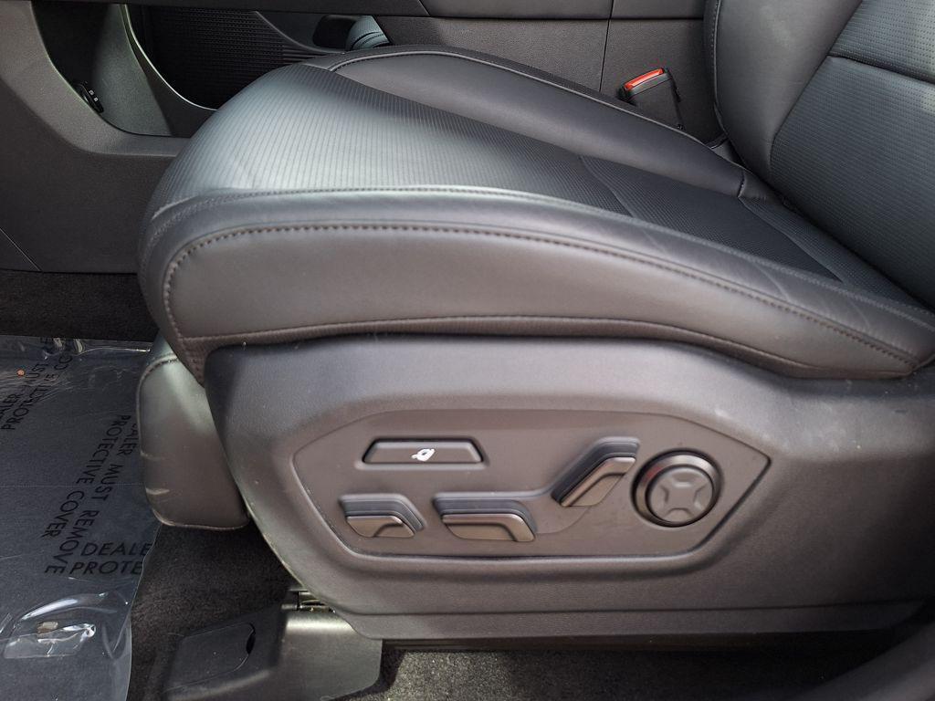 new 2025 Hyundai Santa Fe car, priced at $47,494