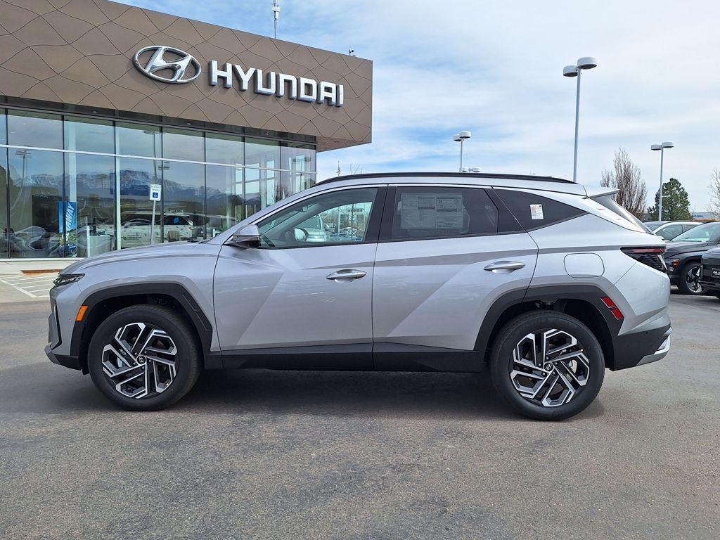 new 2026 Hyundai TUCSON Hybrid car, priced at $42,255