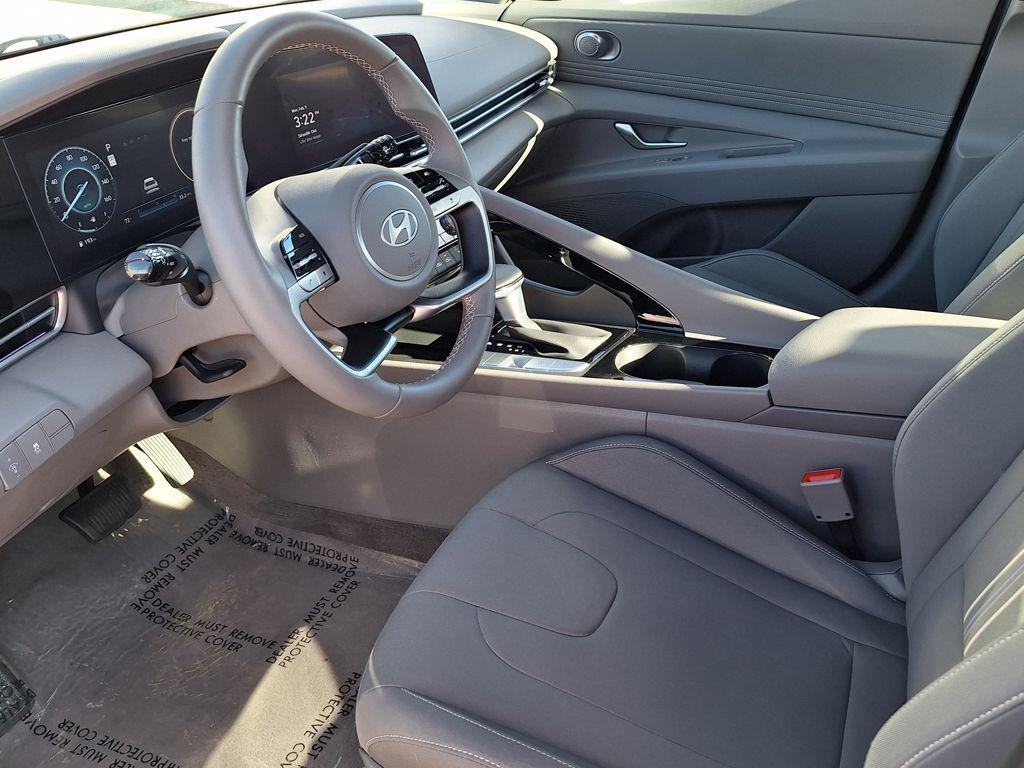 new 2025 Hyundai Elantra car, priced at $25,080