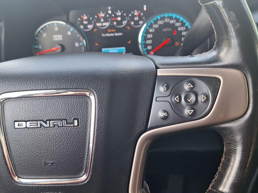 used 2017 GMC Yukon car, priced at $26,988