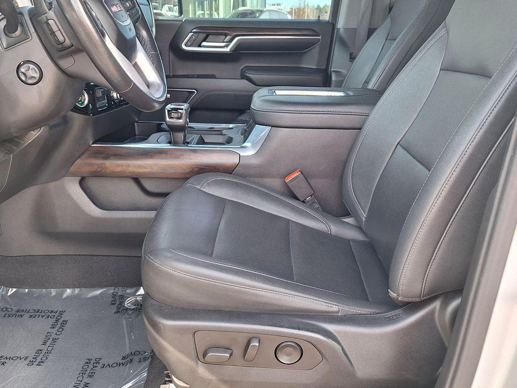 used 2022 GMC Sierra 1500 car, priced at $41,988