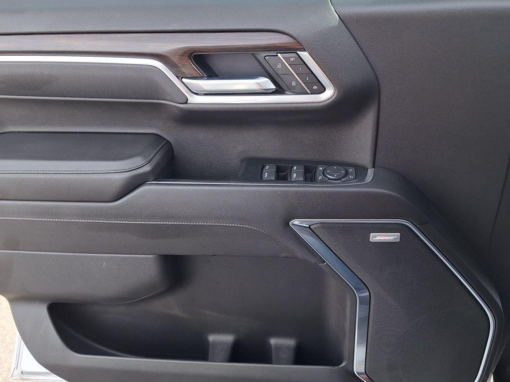 used 2022 GMC Sierra 1500 car, priced at $41,988