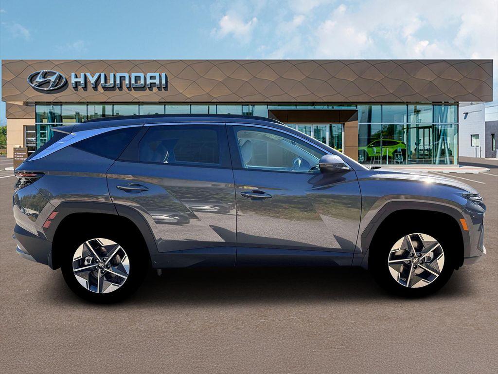 new 2026 Hyundai TUCSON Hybrid car, priced at $36,975