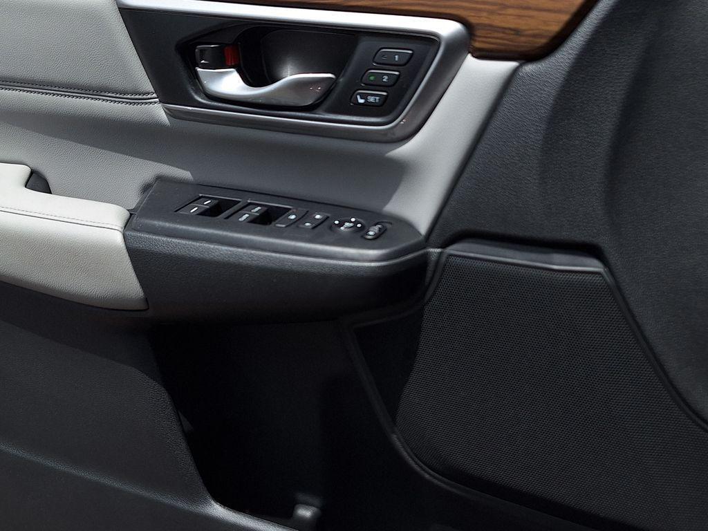 used 2018 Honda CR-V car, priced at $26,488
