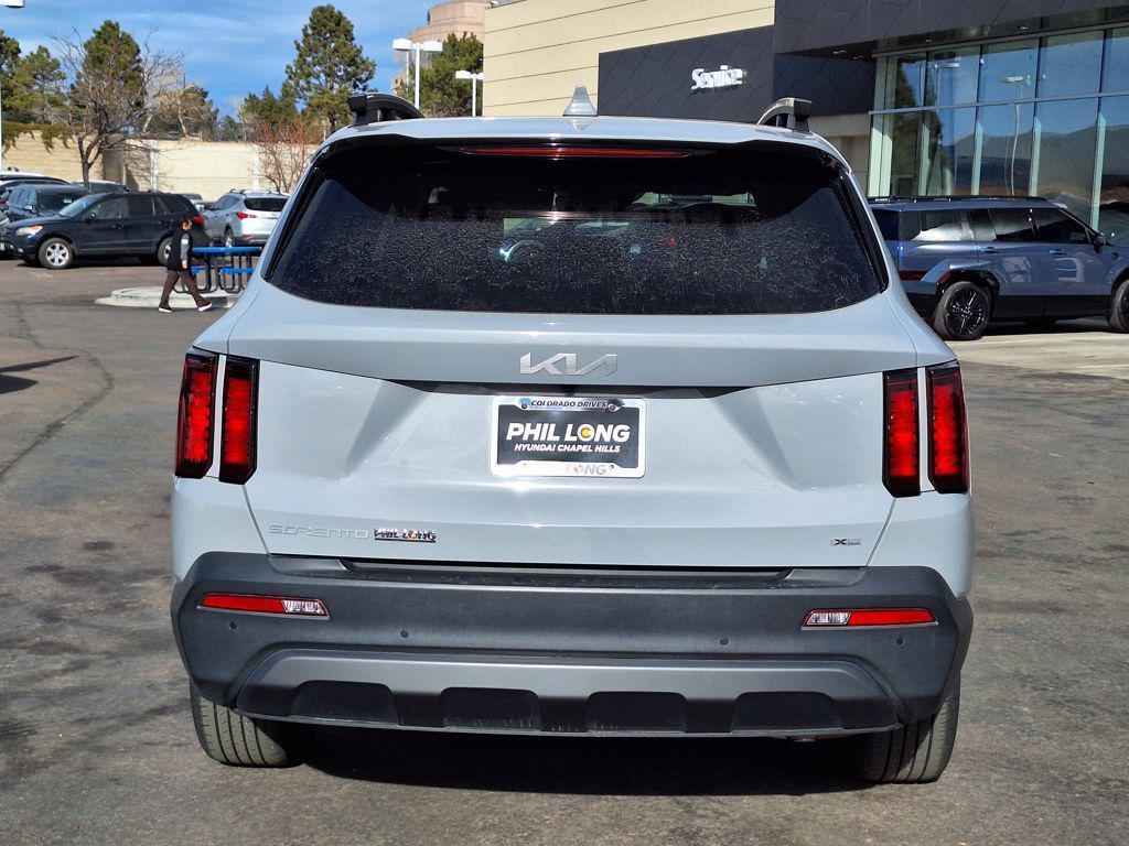 used 2023 Kia Sorento car, priced at $27,988