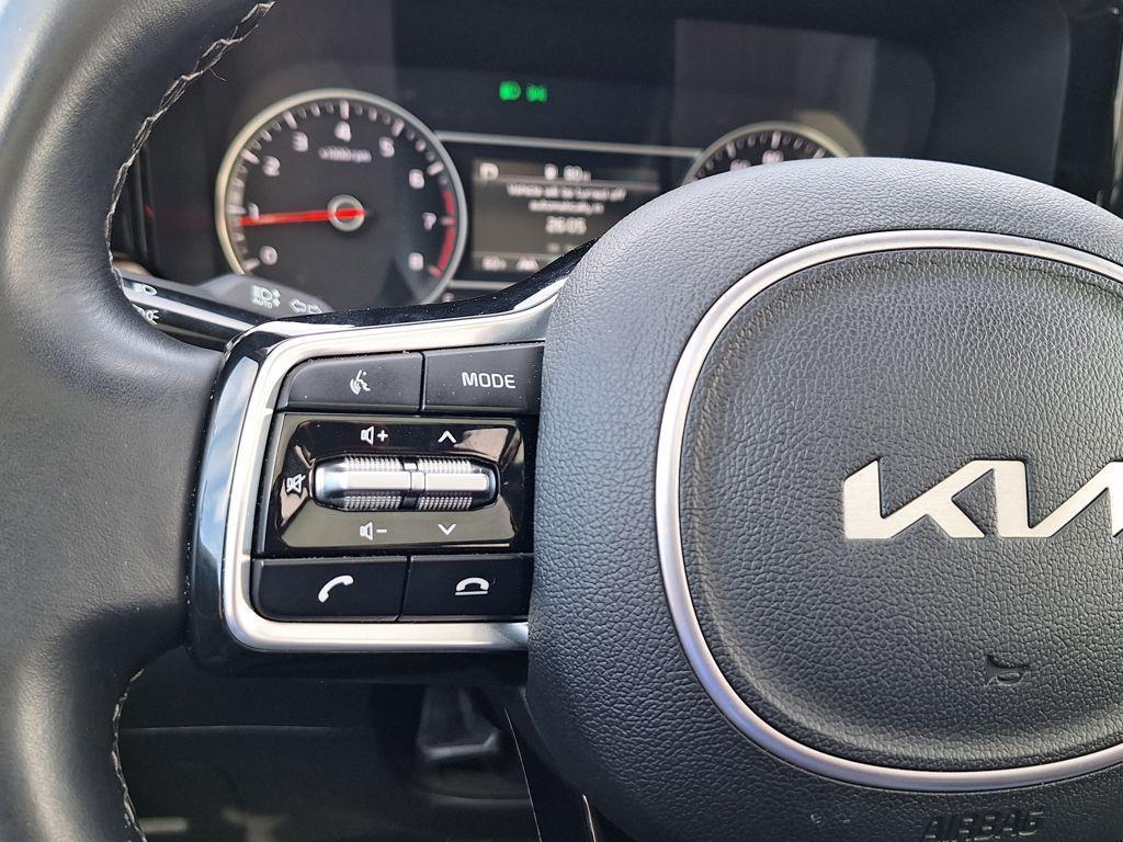 used 2023 Kia Sorento car, priced at $27,988