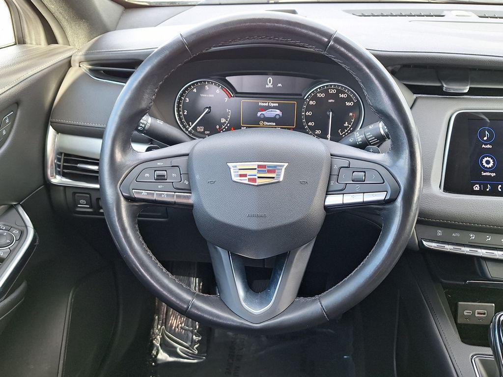 used 2023 Cadillac XT4 car, priced at $23,988