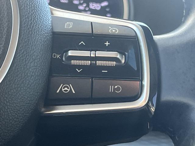 used 2022 Kia Carnival car, priced at $20,933