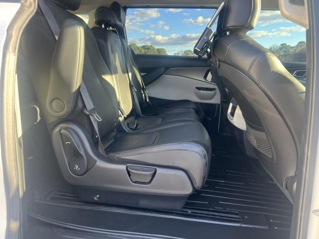 used 2022 Kia Carnival car, priced at $20,933