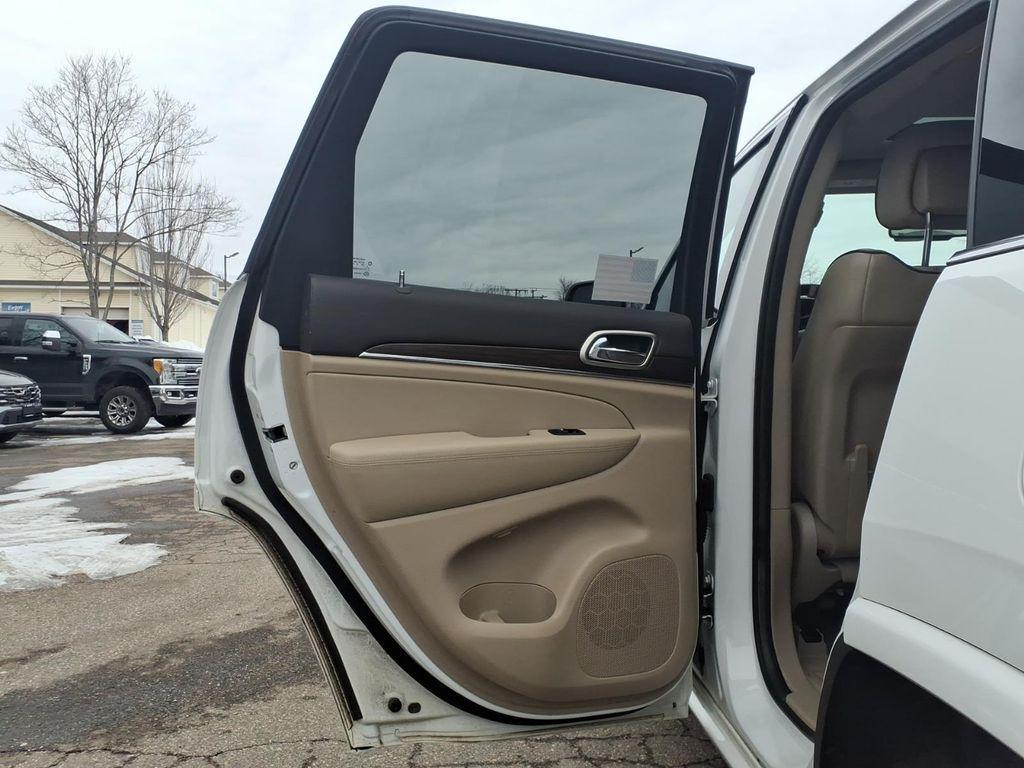 used 2014 Jeep Grand Cherokee car, priced at $11,156