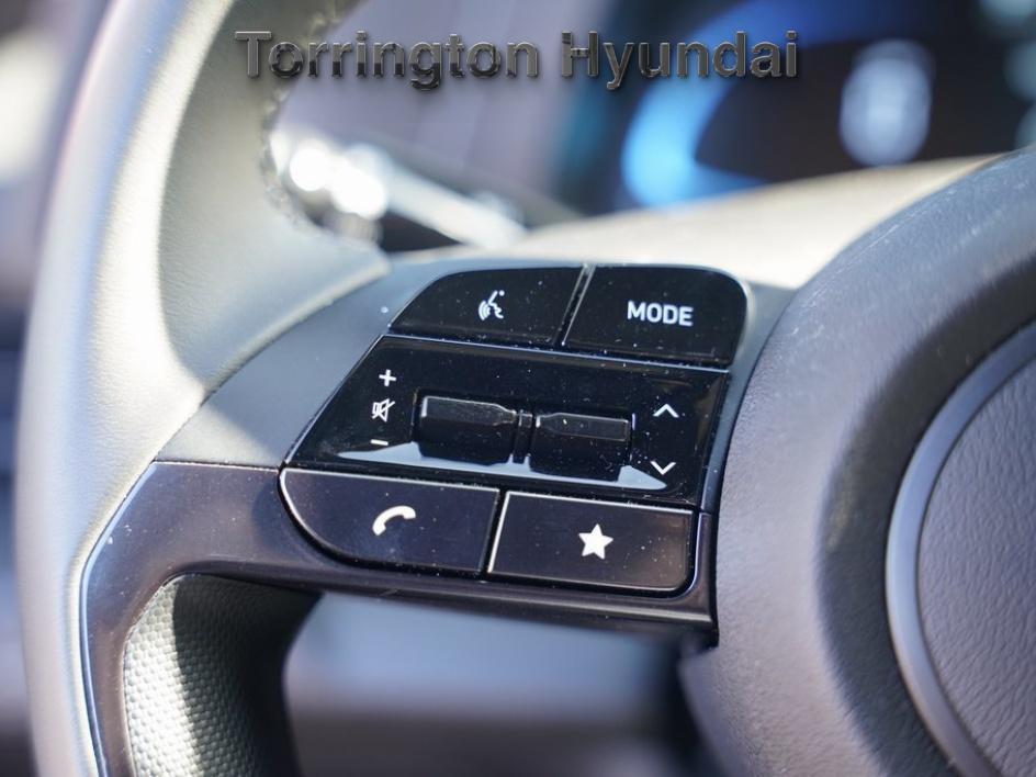 new 2025 Hyundai Elantra car, priced at $23,938