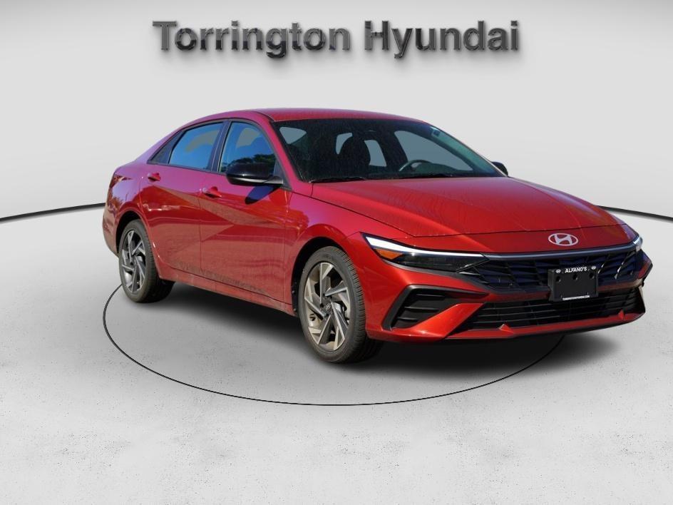 new 2025 Hyundai Elantra car, priced at $23,938