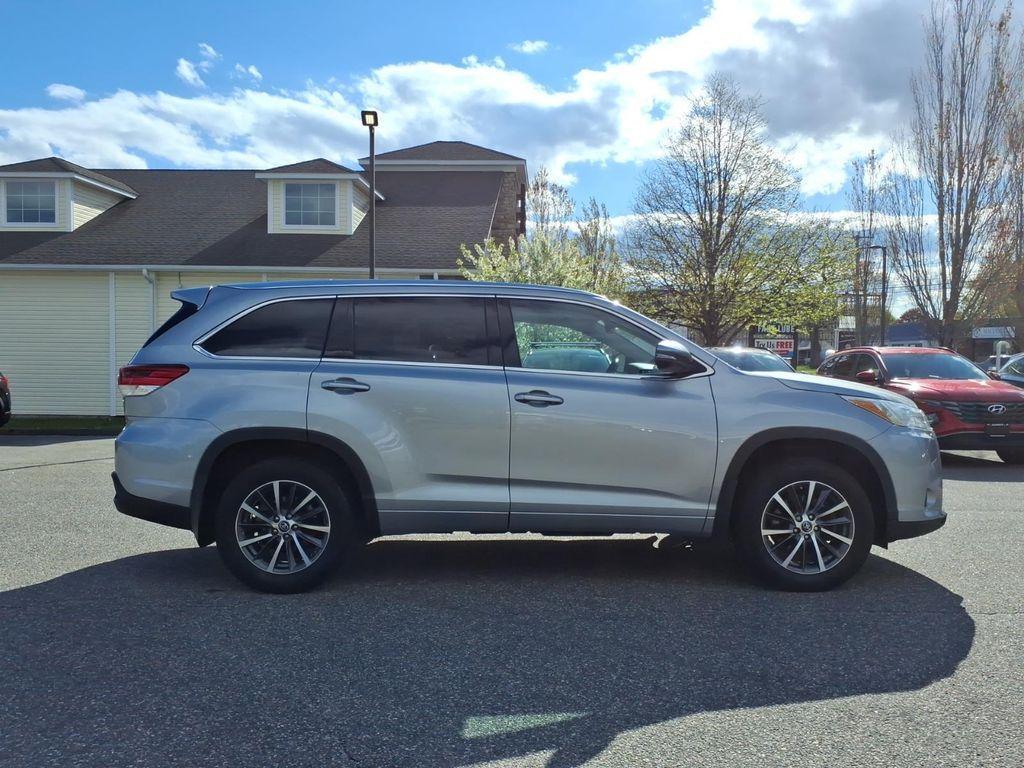 used 2018 Toyota Highlander car, priced at $22,910