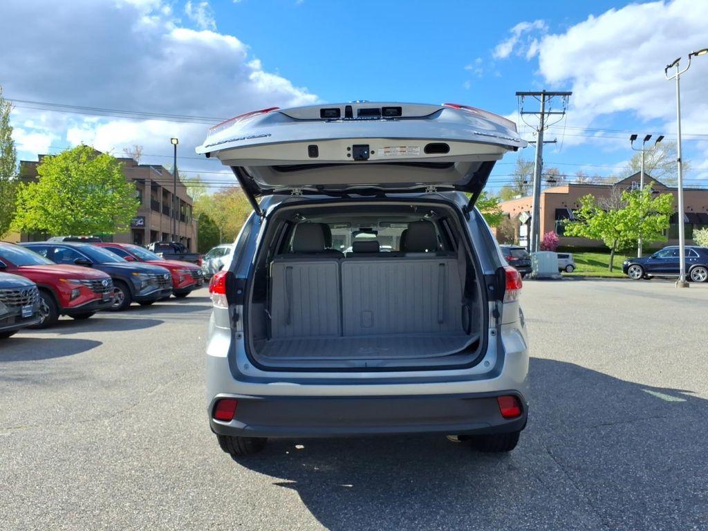 used 2018 Toyota Highlander car, priced at $22,910