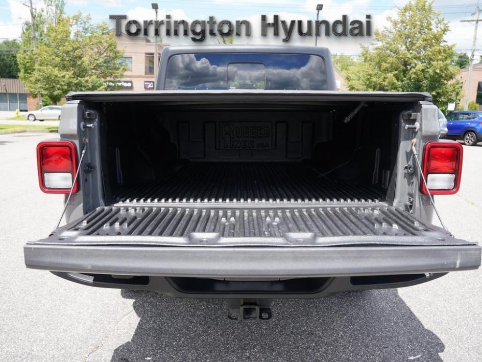 used 2021 Jeep Gladiator car, priced at $29,914