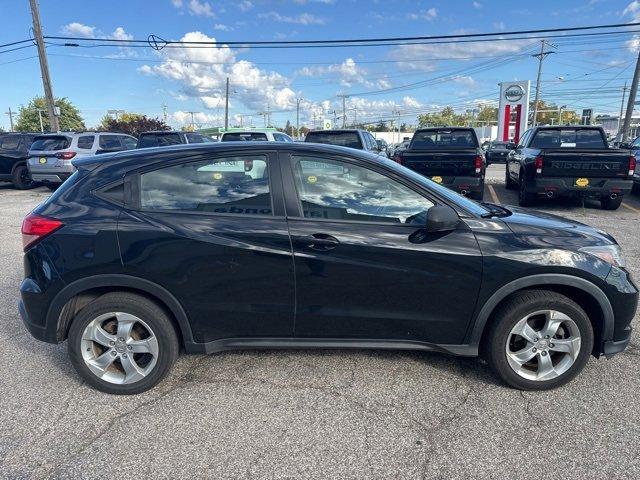 2016 Crystal Black Pearl Honda HR-V
