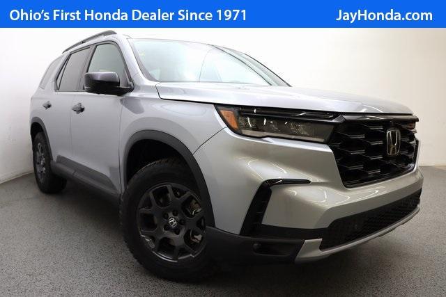 new 2025 Honda Pilot car, priced at $47,932