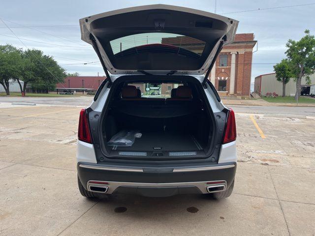 new 2026 Cadillac XT5 car, priced at $60,894