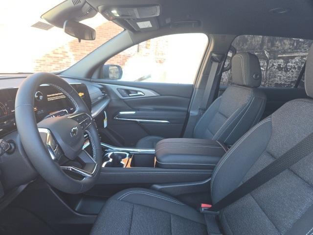new 2026 Chevrolet Traverse car, priced at $43,980