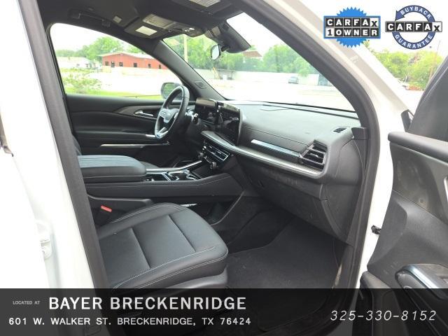 used 2024 Chevrolet Traverse car, priced at $38,590