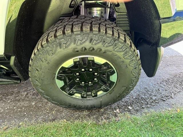 new 2025 GMC HUMMER EV SUV car, priced at $114,880