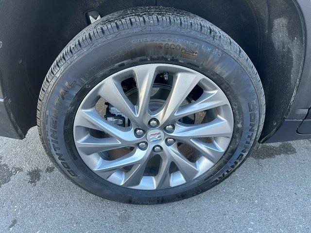 used 2025 Buick Enclave car, priced at $35,625