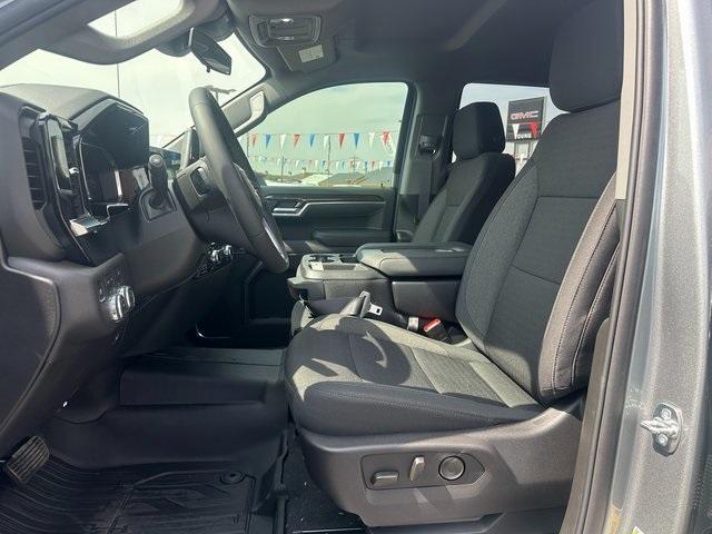 new 2026 GMC Sierra 1500 car, priced at $55,275