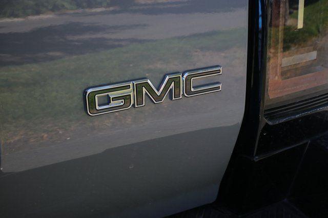 new 2025 GMC HUMMER EV SUV car
