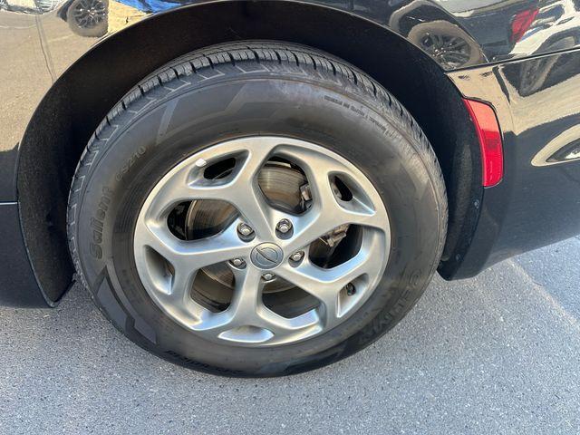 used 2024 Chrysler Pacifica car, priced at $29,490