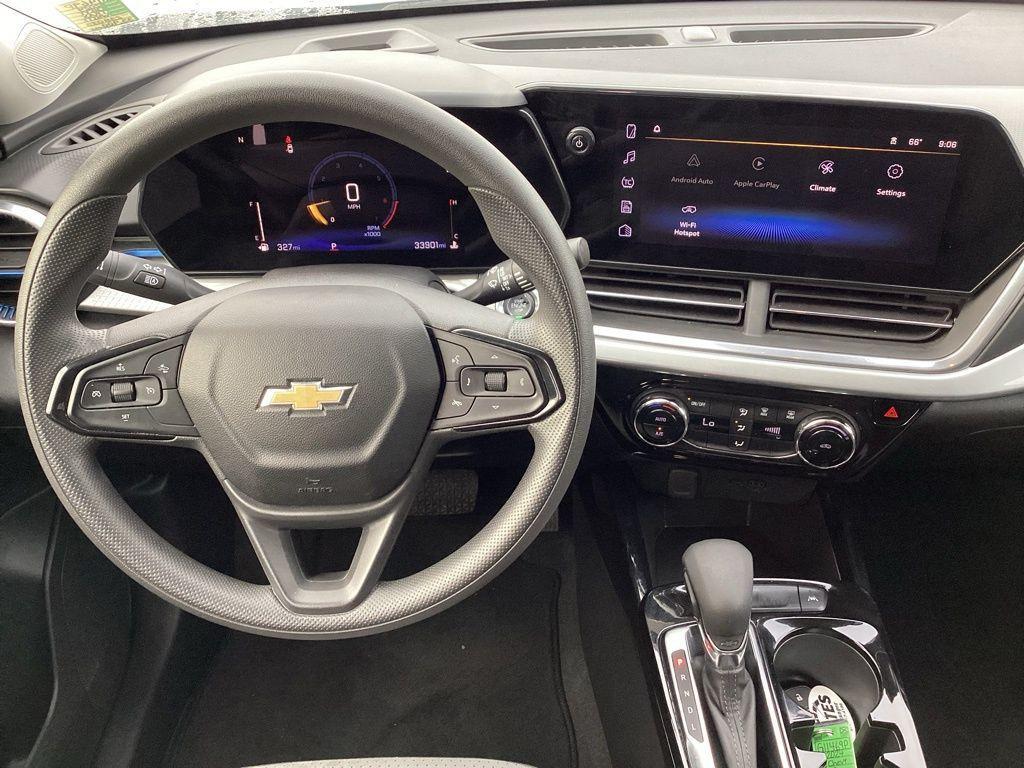 used 2024 Chevrolet Trax car, priced at $19,715