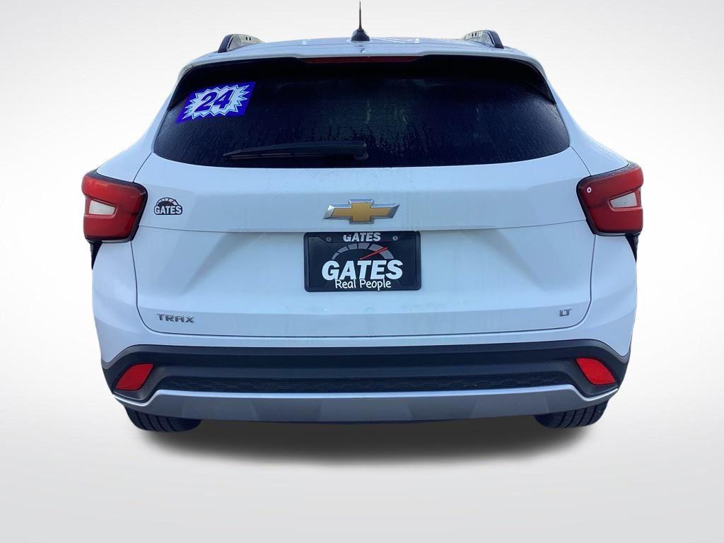 used 2024 Chevrolet Trax car, priced at $19,715
