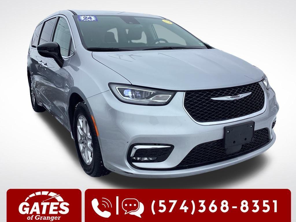 used 2024 Chrysler Pacifica car, priced at $29,987