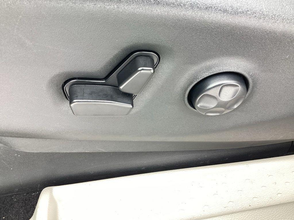 used 2024 Chrysler Pacifica car, priced at $29,987