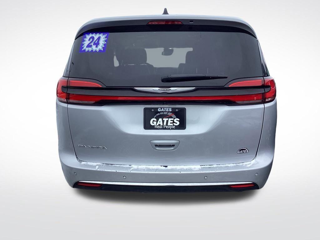 used 2024 Chrysler Pacifica car, priced at $29,987