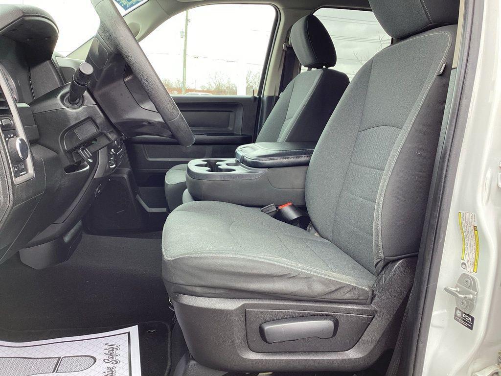 used 2022 Ram 1500 Classic car, priced at $28,334