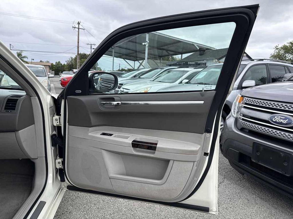 used 2007 Chrysler 300C car, priced at $3,450