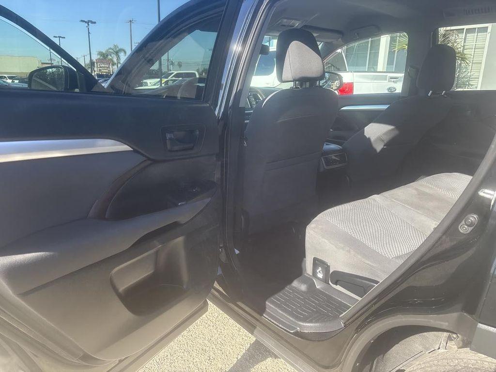 used 2015 Toyota Highlander car, priced at $11,950