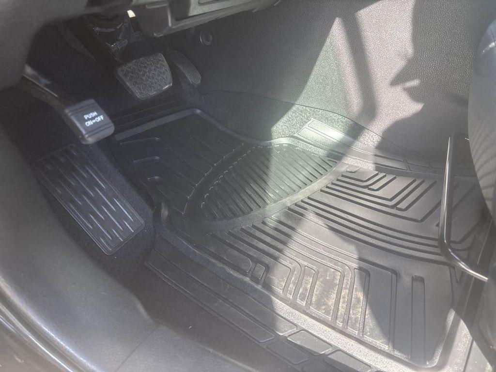 used 2015 Toyota Highlander car, priced at $11,950