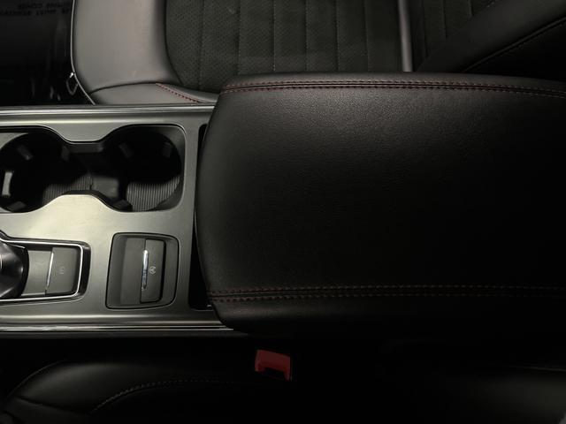 used 2024 Ford Edge car, priced at $26,995