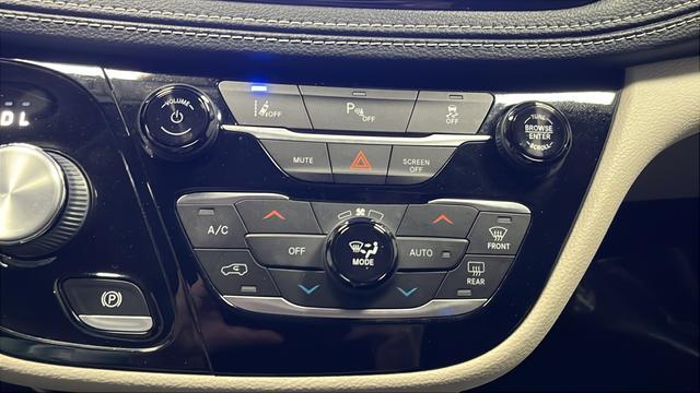 used 2022 Chrysler Pacifica Hybrid car, priced at $24,998