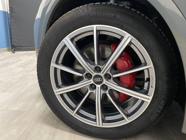 2024 Chronos Gray Metallic Audi Q5